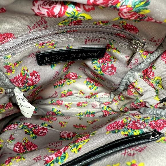 Betsey Johnson Gummy Bear Print Crossbody Bag Colorful Quilted Shoulder Purse - Picture 2 of 10